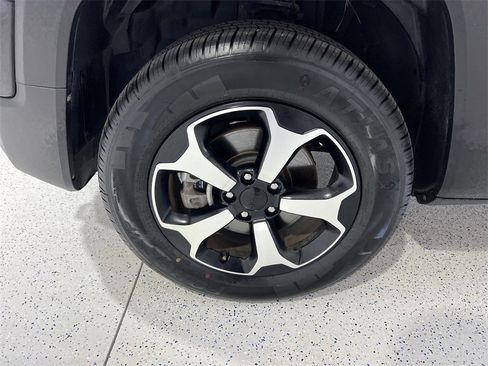 Used 2020 Jeep Renegade Trailhawk w/ Cold Weather Group image 29