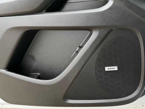 Used 2022 Chevrolet Traverse High Country image 14