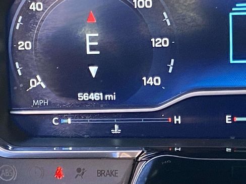 Used 2023 Chevrolet Silverado 1500 RST image 18