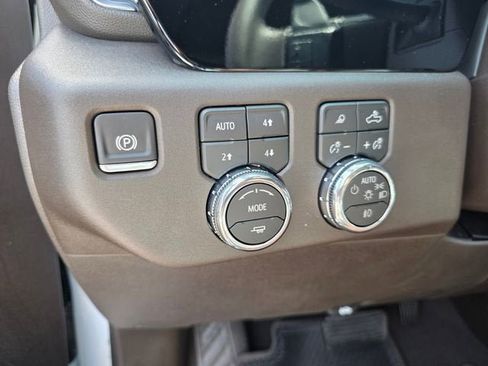 New 2026 GMC Sierra 1500 SLT w/ SLT Premium Plus Package AWD/4WD image 28