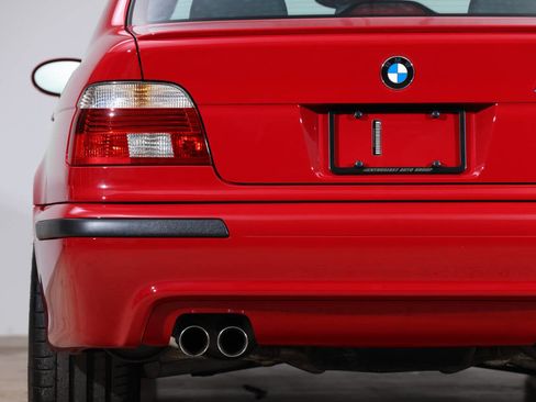 Used 2003 BMW M5 image 18
