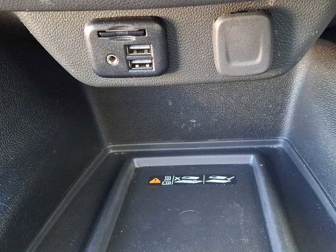 Used 2023 Chevrolet Traverse RS image 27