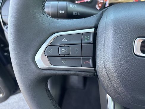 New 2026 Jeep Compass Latitude image 16