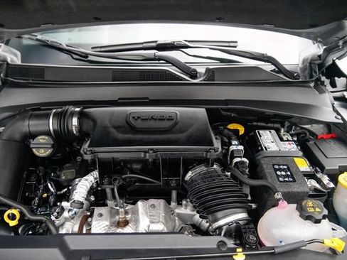 Used 2023 Jeep Compass Limited w/ Sun and Sound Group AWD/4WD image 9