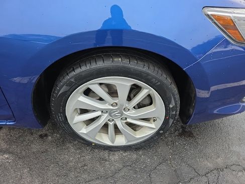 Used 2017 Acura ILX image 9