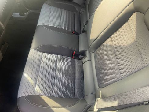 Used 2025 Chevrolet Trax LT image 37