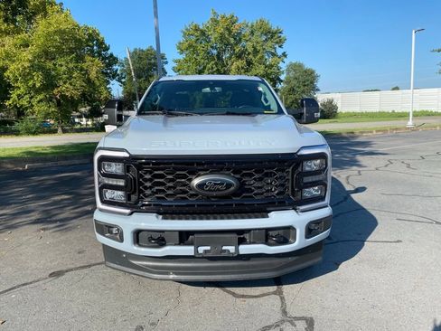 Used 2025 Ford F250 Lariat w/ Black Appearance Package AWD/4WD image 2