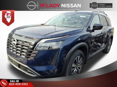 New 2026 Nissan Pathfinder SL image 3