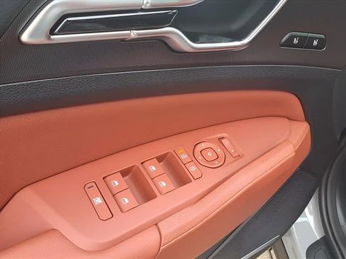 New 2026 Kia Sportage SX FWD image 13