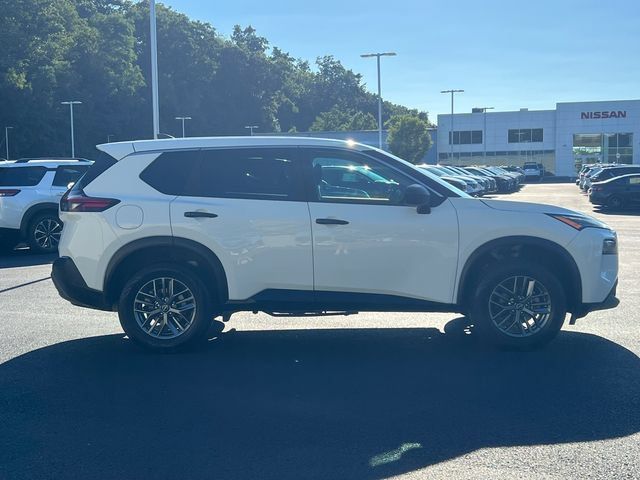 Used 2023 Nissan Rogue S AWD/4WD image 36