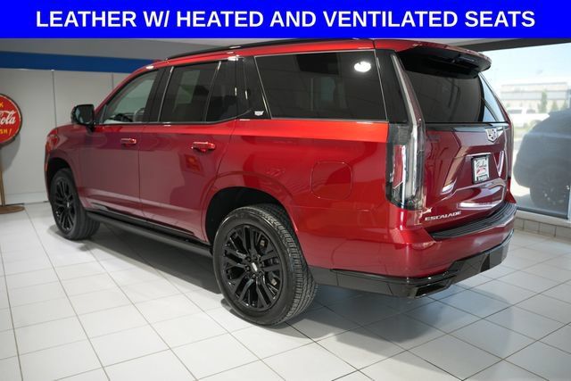 Used 2024 Cadillac Escalade Sport Platinum AWD/4WD image 4
