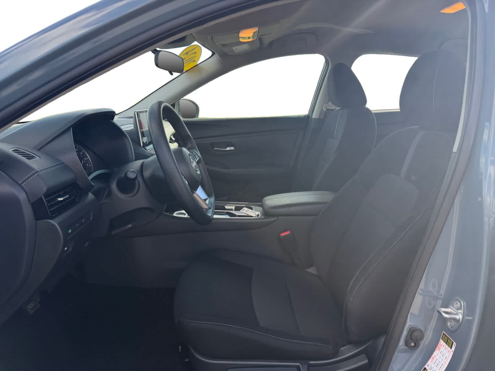 Used 2024 Nissan Sentra SV FWD image 11
