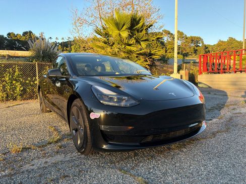Used 2022 Tesla Model 3 Long Range image 3