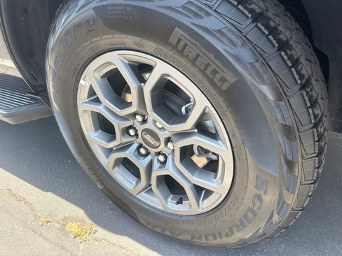 Used 2025 Ford Expedition Active RWD image 7