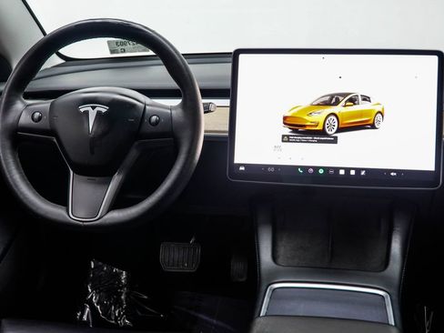 Used 2023 Tesla Model 3 Standard Range RWD image 18