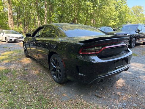 Used 2023 Dodge Charger R/T w/ Plus Group RWD image 4