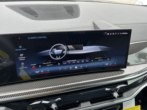 New 2026 BMW X6 M60i image 18