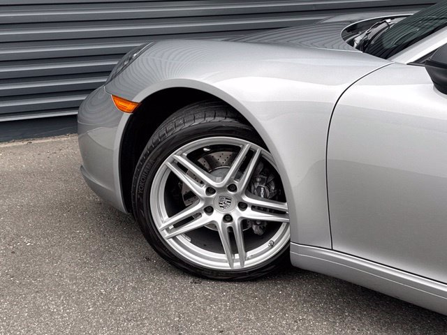 Used 2018 Porsche 911 Carrera RWD image 12