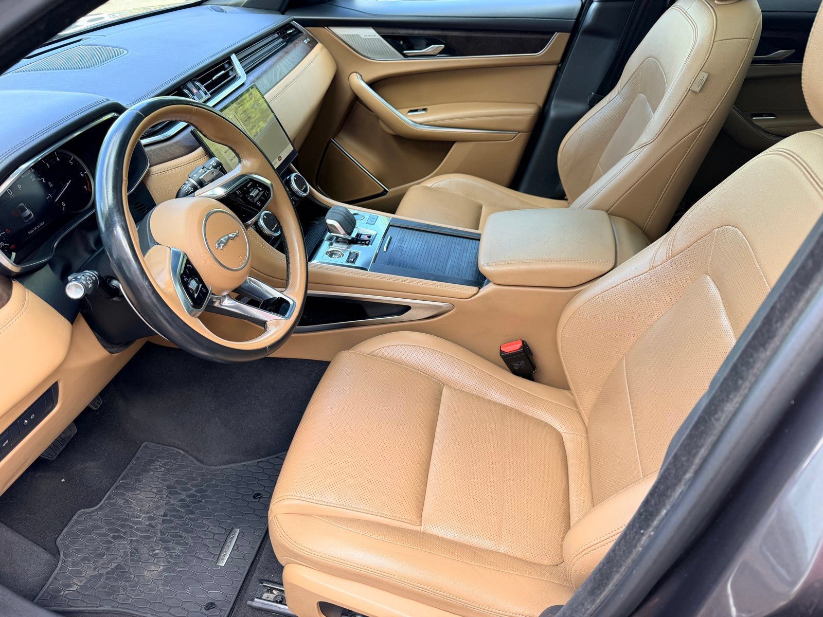 Used 2023 Jaguar F-PACE S AWD/4WD image 19
