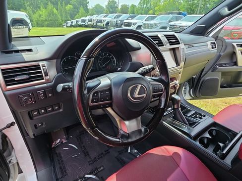 Used 2021 Lexus GX 460 Premium w/ Premium Package AWD/4WD image 18