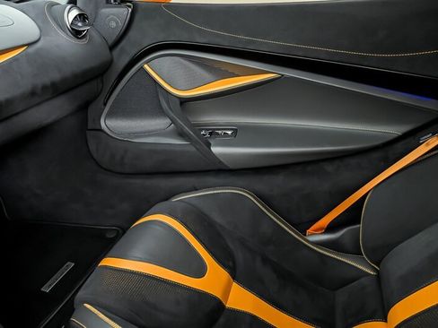 Used 2018 McLaren 720S RWD image 38