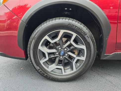 Used 2017 Subaru Crosstrek 2.0i Premium AWD/4WD image 11