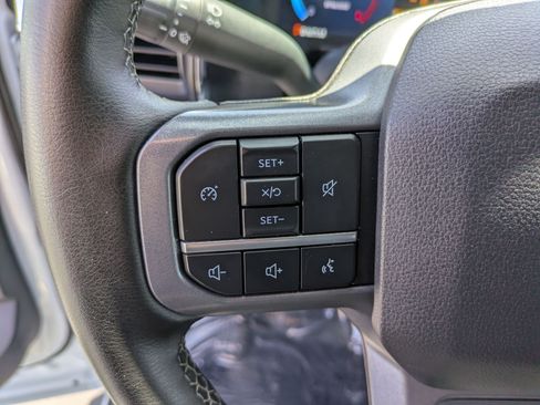 Used 2025 Ford F250 Lariat AWD/4WD image 16