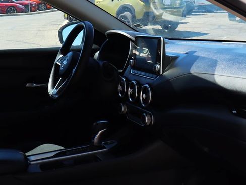 Used 2024 Nissan Sentra SV FWD image 31