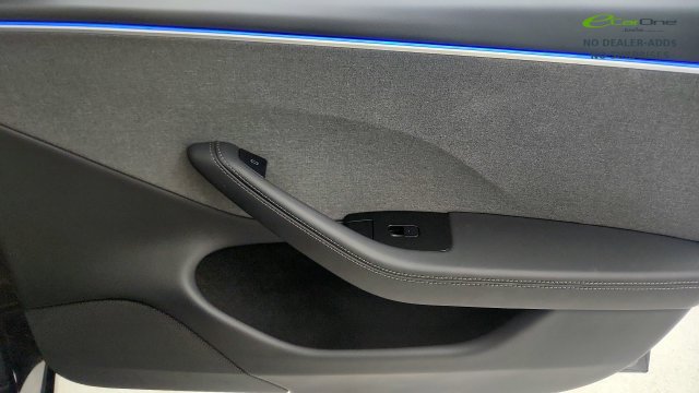 Used 2025 Tesla Model 3 Long Range RWD image 36