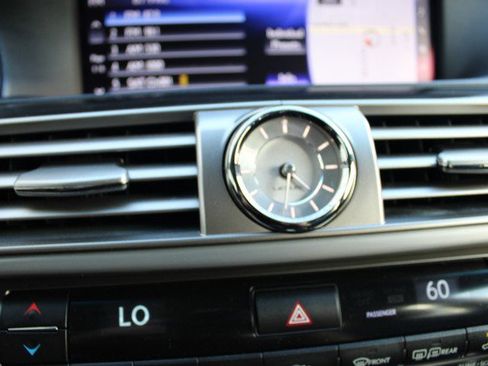 Used 2017 Lexus LS 460 image 32