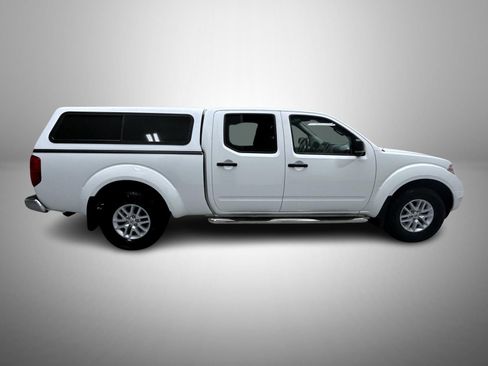 Used 2018 Nissan Frontier SV w/ Value Truck Package AWD/4WD image 4
