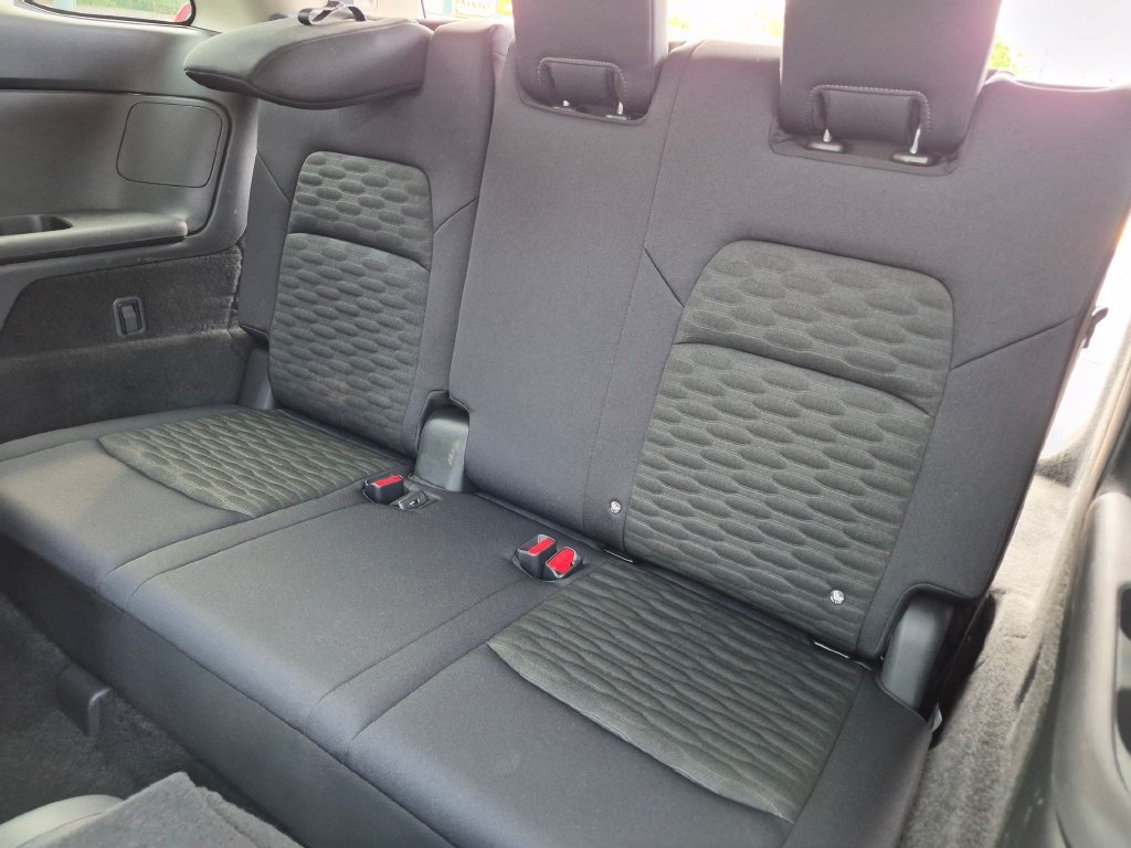 Used 2025 Nissan Pathfinder SV w/ SV Premium Package FWD image 23