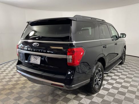 Used 2022 Ford Expedition XLT image 9