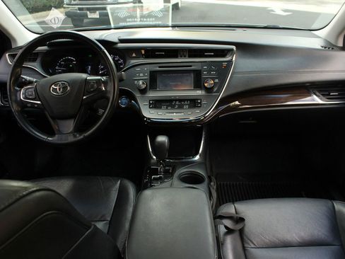 Used 2013 Toyota Avalon XLE Touring FWD image 24