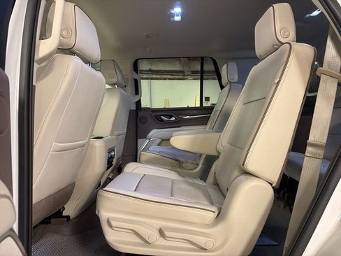 Used 2021 GMC Yukon Denali image 5