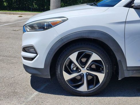 Used 2016 Hyundai Tucson Limited w/ Option Group 03 FWD image 8