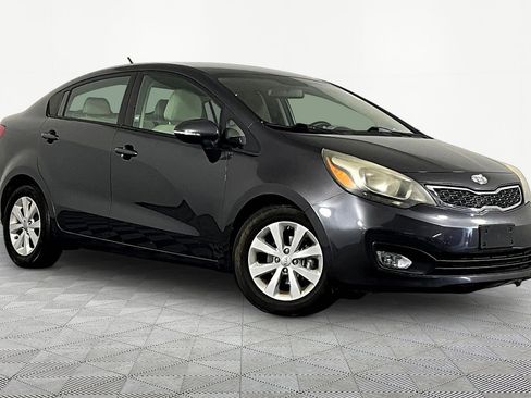 Used 2013 Kia Rio EX w/ Convenience Pkg image 3