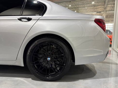 Used 2015 BMW 750Li xDrive w/ M Sport Edition AWD/4WD image 86