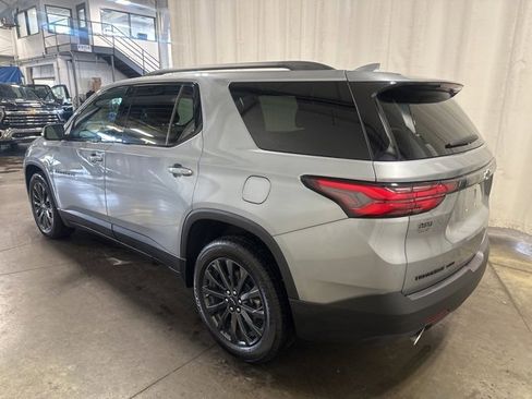 Used 2023 Chevrolet Traverse RS image 6