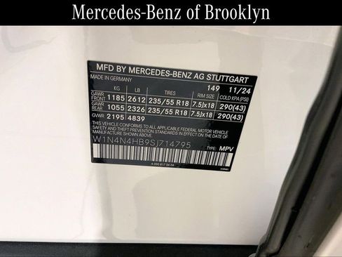 Certified 2025 Mercedes-Benz GLA 250 4MATIC image 33