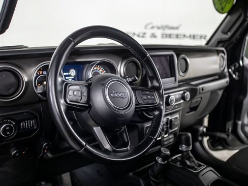 Used 2020 Jeep Gladiator Sport w/ Quick Order Package 24S AWD/4WD image 22
