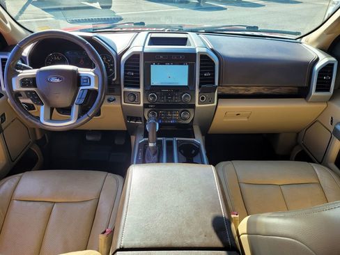 Used 2018 Ford F150 Lariat image 29