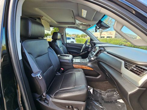 Used 2015 Chevrolet Tahoe LTZ AWD/4WD image 40