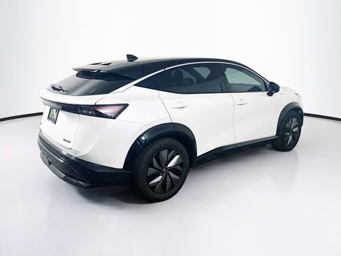Used 2023 Nissan Ariya FWD image 9