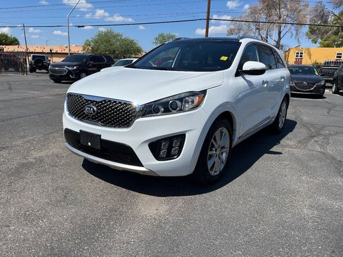 Used 2017 Kia Sorento SX image 11