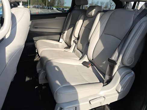 Used 2023 Honda Odyssey Touring image 8