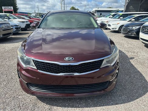 Used 2017 Kia Optima LX w/ Convenience Package FWD image 2