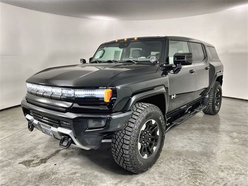 Used 2024 GMC Hummer EV 2X w/ Extreme Off-Road Package image 4