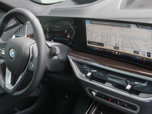 Certified 2026 BMW X5 xDrive40i image 11