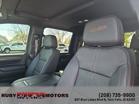 Used 2024 Chevrolet Silverado 3500 High Country w/ High Country Premium Package image 15